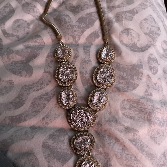 Necklace - Picture 2 of 7